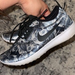 Nike Juvenate floral shoes